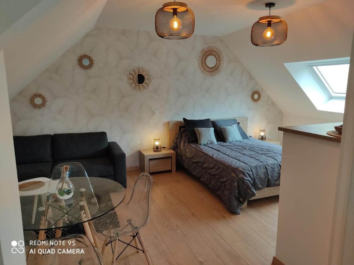 Le Nid De La Baie Apartment Crollon Exterior photo